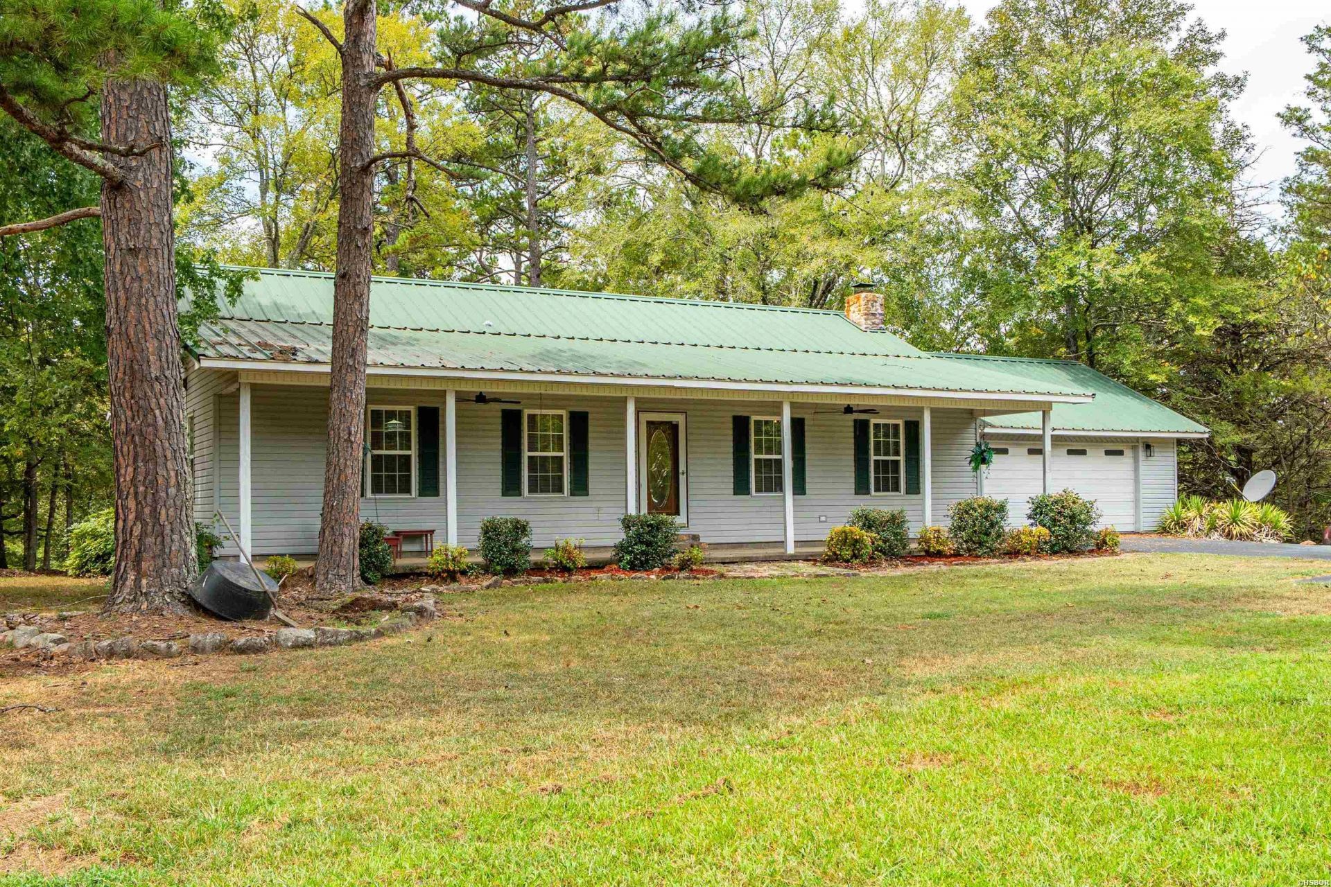 988 TABOR MOUNTAIN Road Jessieville, AR 71949