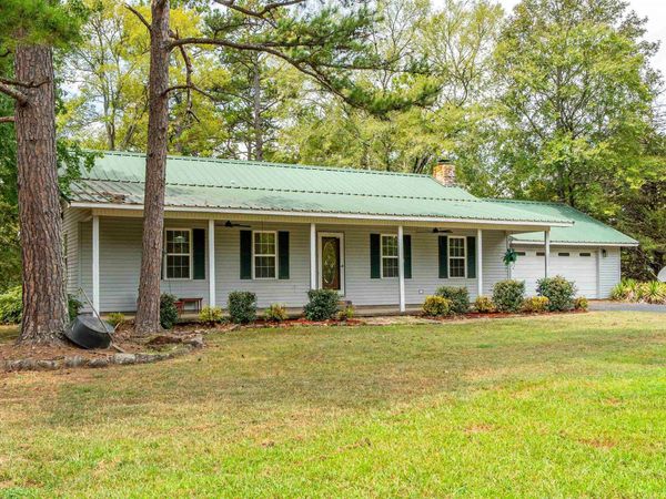 988 TABOR MOUNTAIN Road, Jessieville, AR 71949