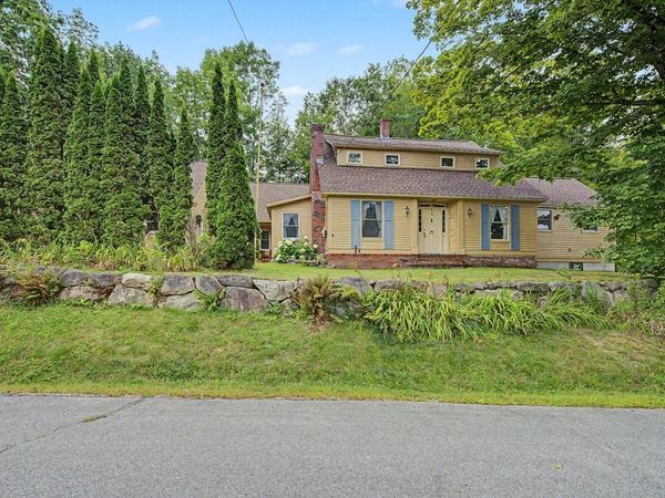 52 Chase Street, Sunapee, NH 03782
