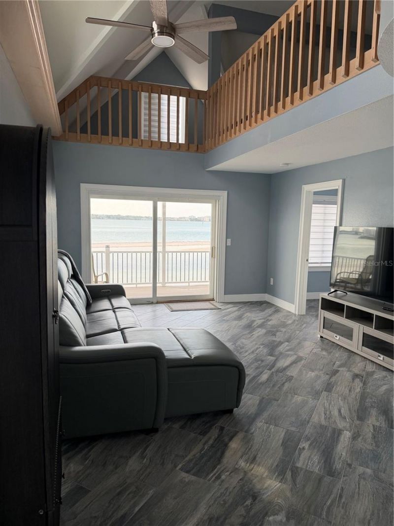887 S Gulfview Boulevard, Clearwater Beach, FL 33767 Photo