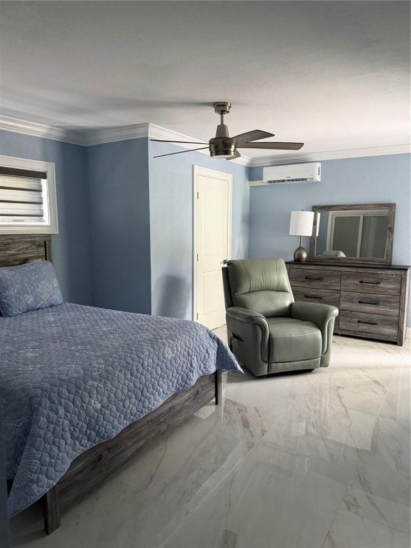 887 S Gulfview Boulevard, Clearwater Beach, FL 33767 Photo
