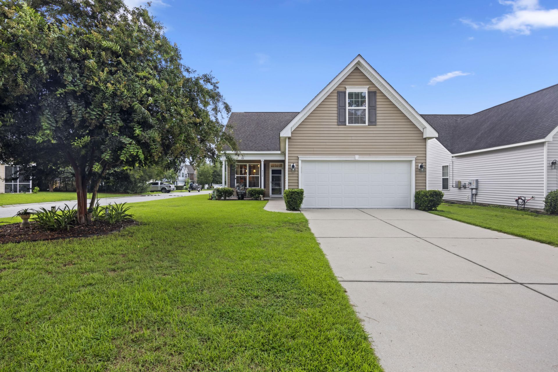 4952 Serene Lane Photo 2