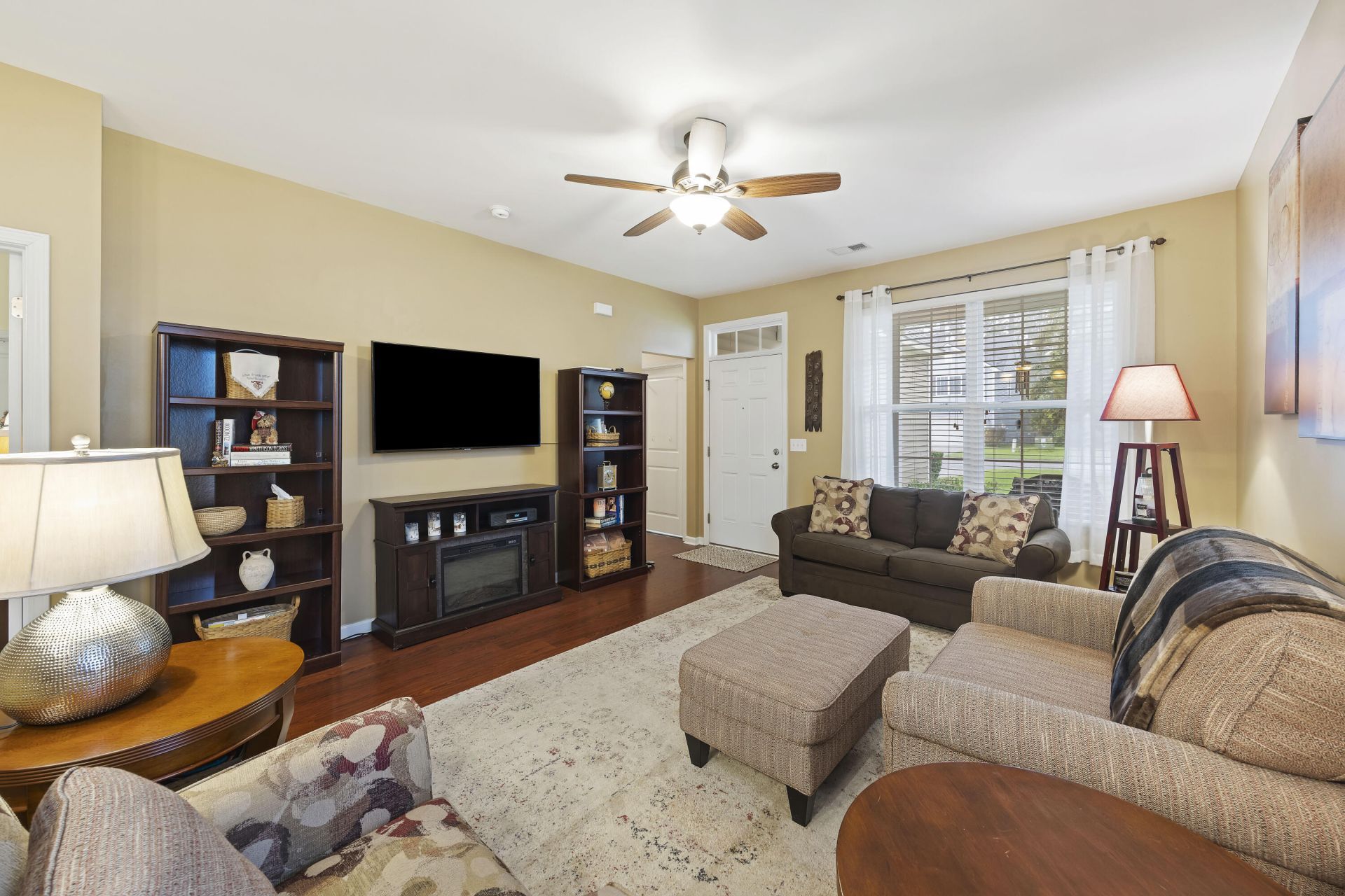 4952 Serene Lane Photo 7