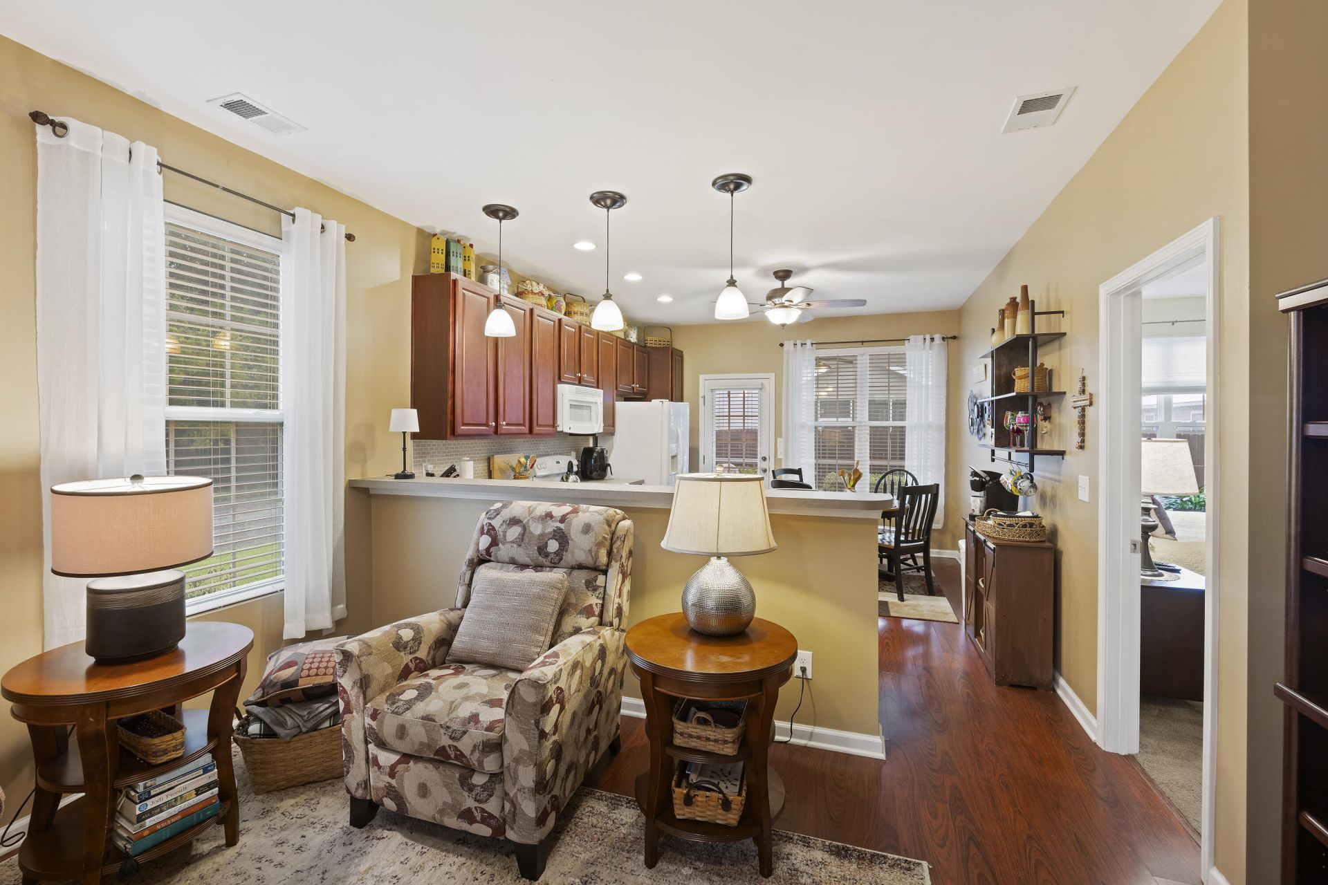 4952 Serene Lane Photo 8
