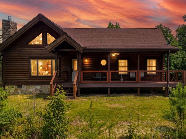 2469 Misty Shadows Drive, Sevierville, TN 37862