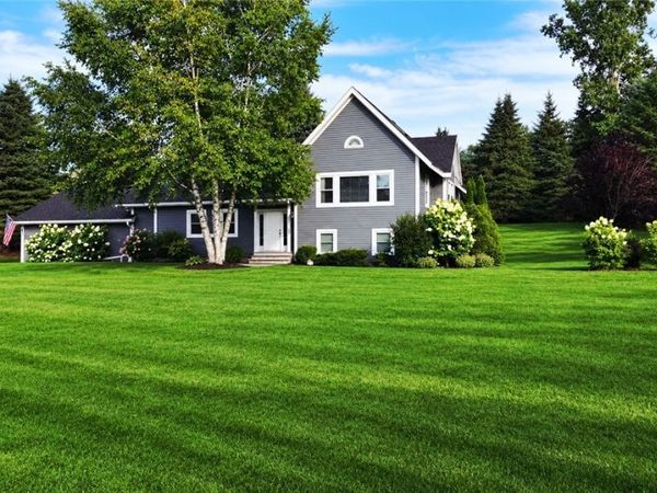 3308 Walden Oaks Boulevard , Cortland, NY 13045