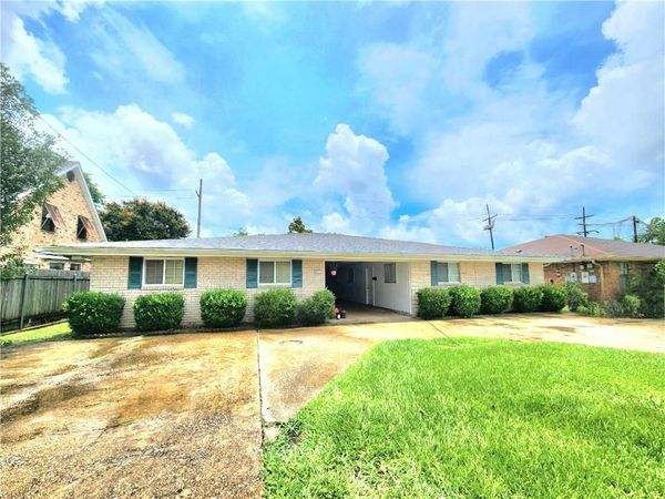 111 LAMBDA Street , Unit 4, Belle Chasse, LA 70037