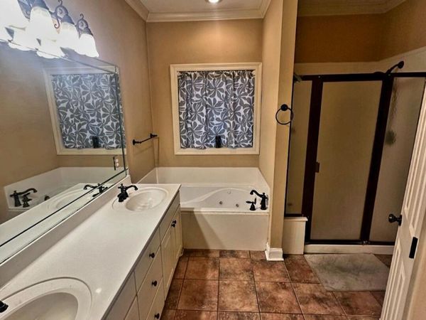 201 Eastside Lane, Brandon, MS 39047