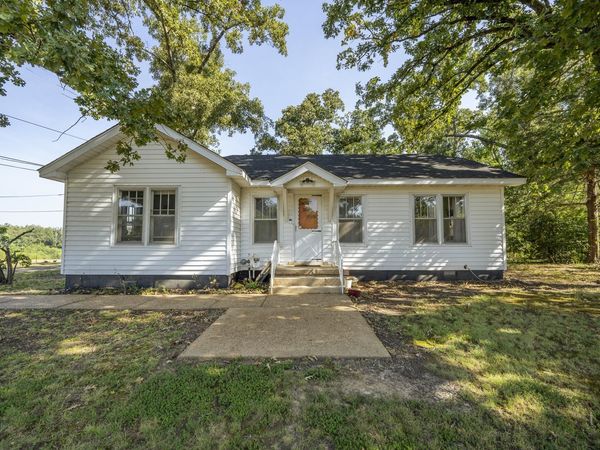 340 OAK ST , Savannah, TN 38372