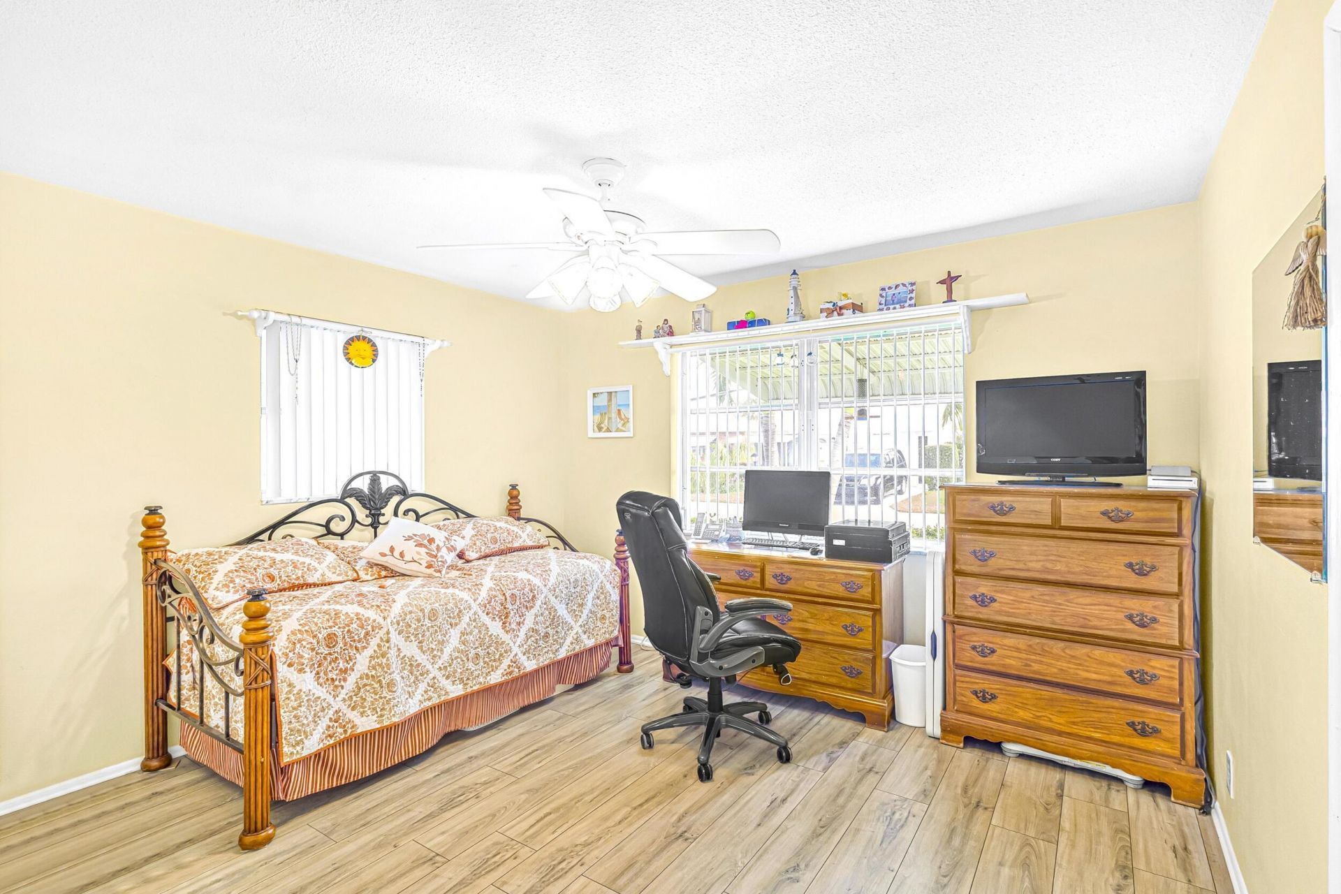 1103 Siesta Avenue, Boynton Beach, FL 33426 Photo