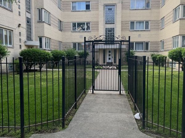 2028 E 72nd Place , Unit 2C, Chicago, IL 60649