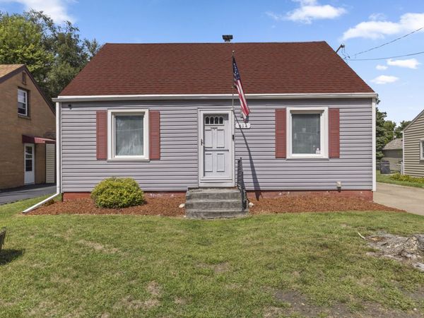 614 Frances Avenue , Loves Park, IL 61111