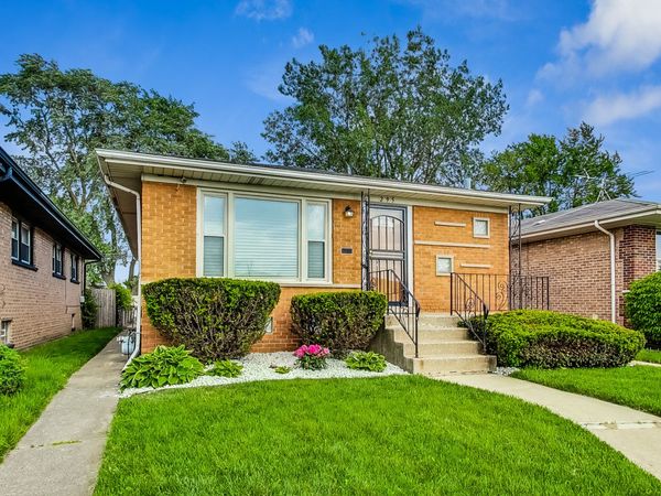 295 Prairie Avenue , Calumet City, IL 60409