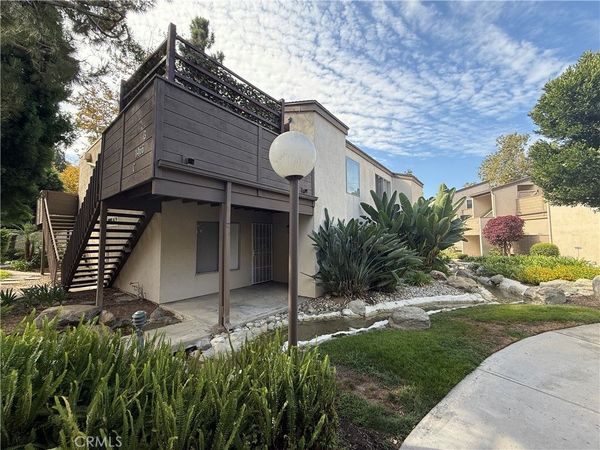 1466 Cabrillo Park, Unit C, Santa Ana, CA 92701