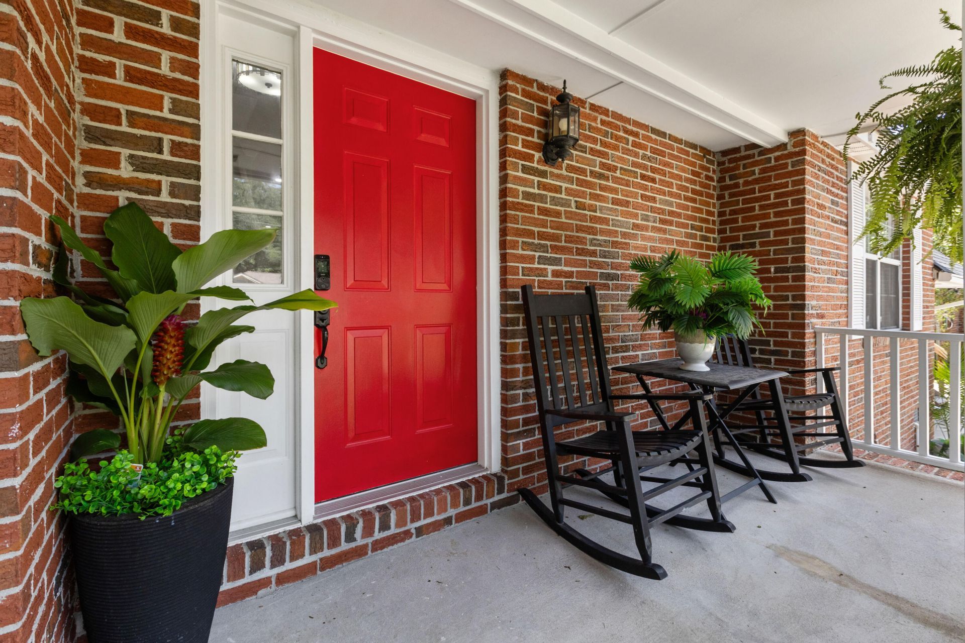 1831 Houghton Drive Photo 4