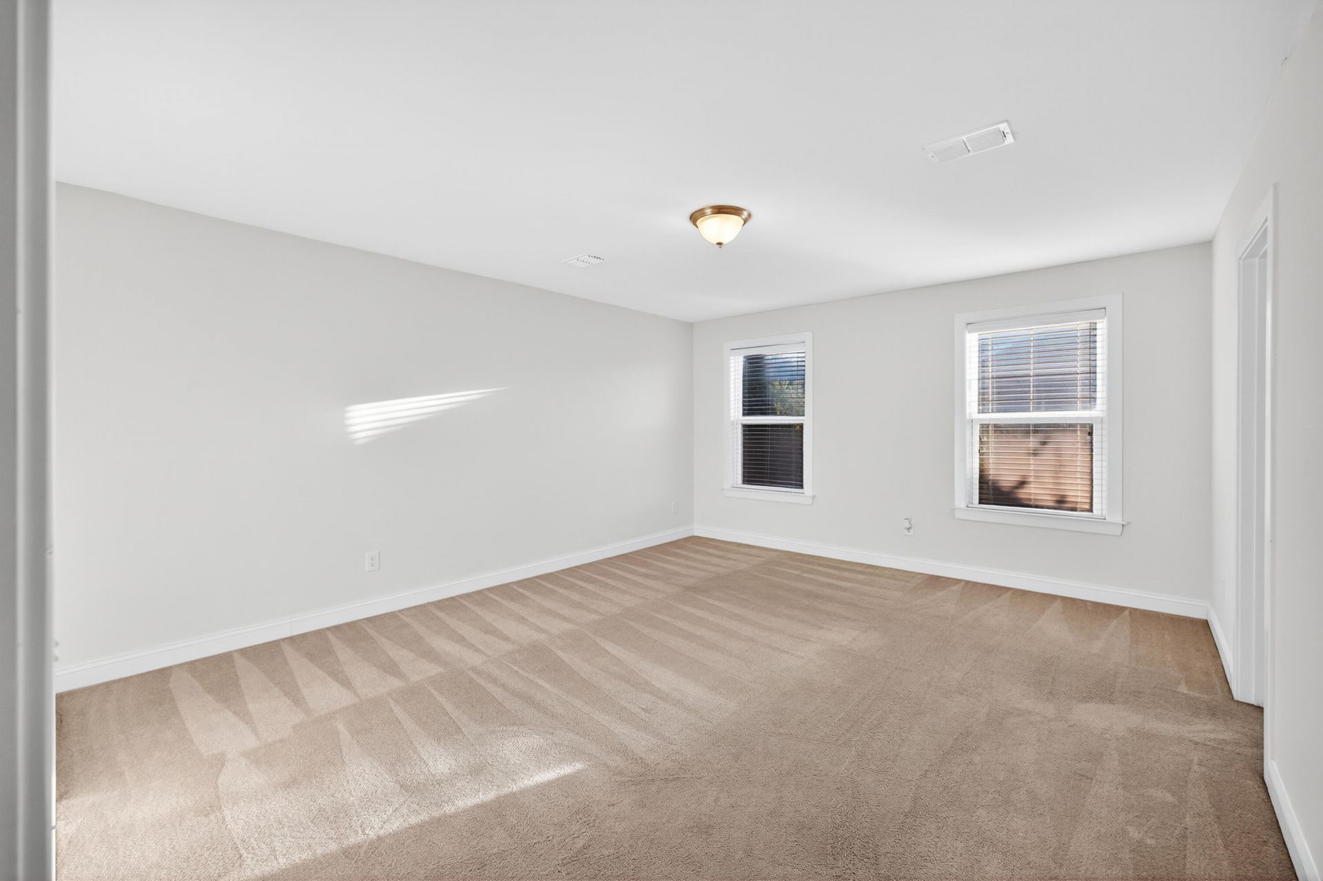 3306 Hartwell Street Photo 30