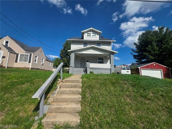 1226 Shriver Avenue NE, Canton, OH 44705