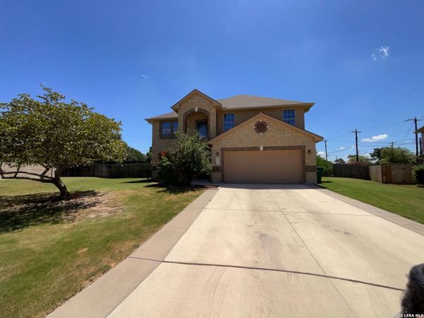 137 Deerwood Oaks, Boerne, TX 78006