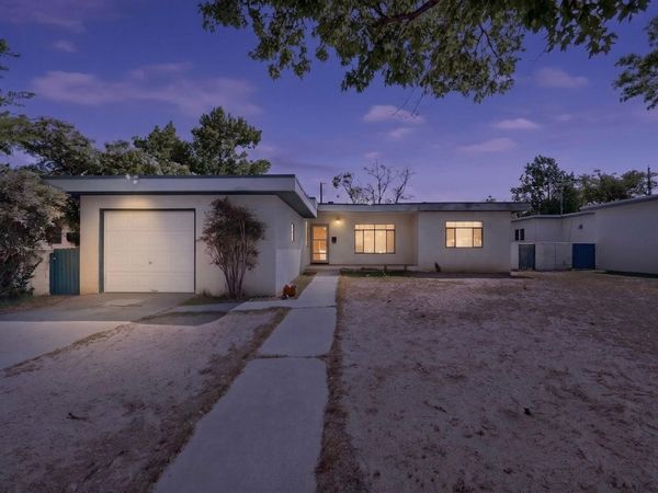 334 Chula Vista Place NE, Albuquerque, NM 87108