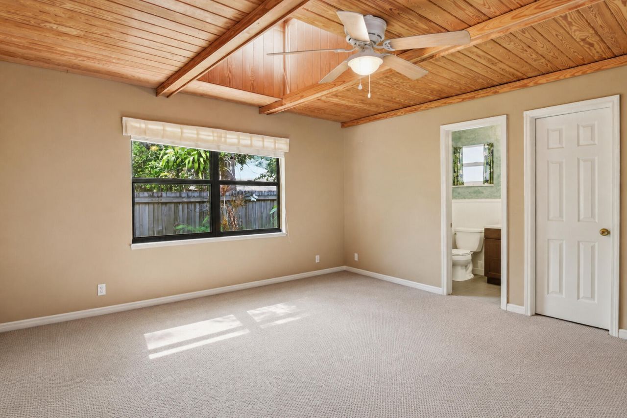 1076 NE Banyan Tree Drive, Jensen Beach, FL 34957 Photo