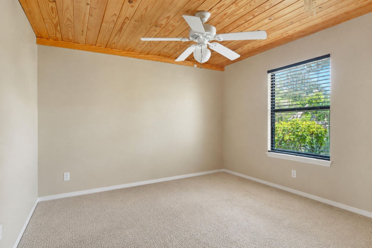 1076 NE Banyan Tree Drive, Jensen Beach, FL 34957 Photo