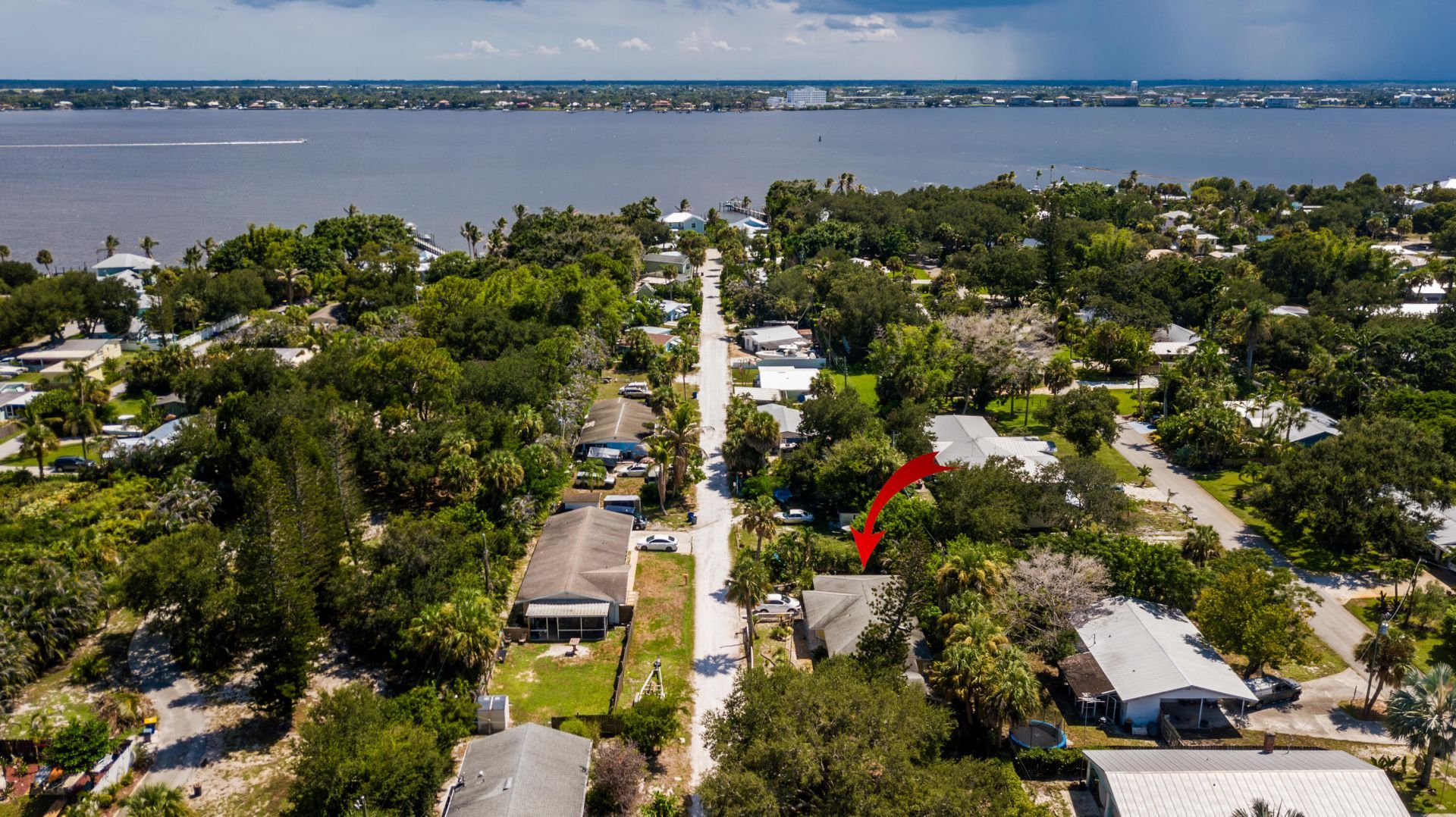 1076 NE Banyan Tree Drive, Jensen Beach, FL 34957 Photo
