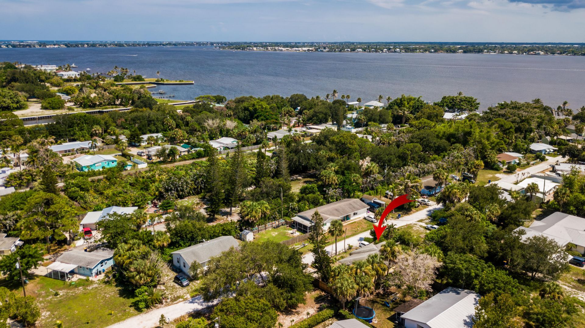 1076 NE Banyan Tree Drive, Jensen Beach, FL 34957 Photo