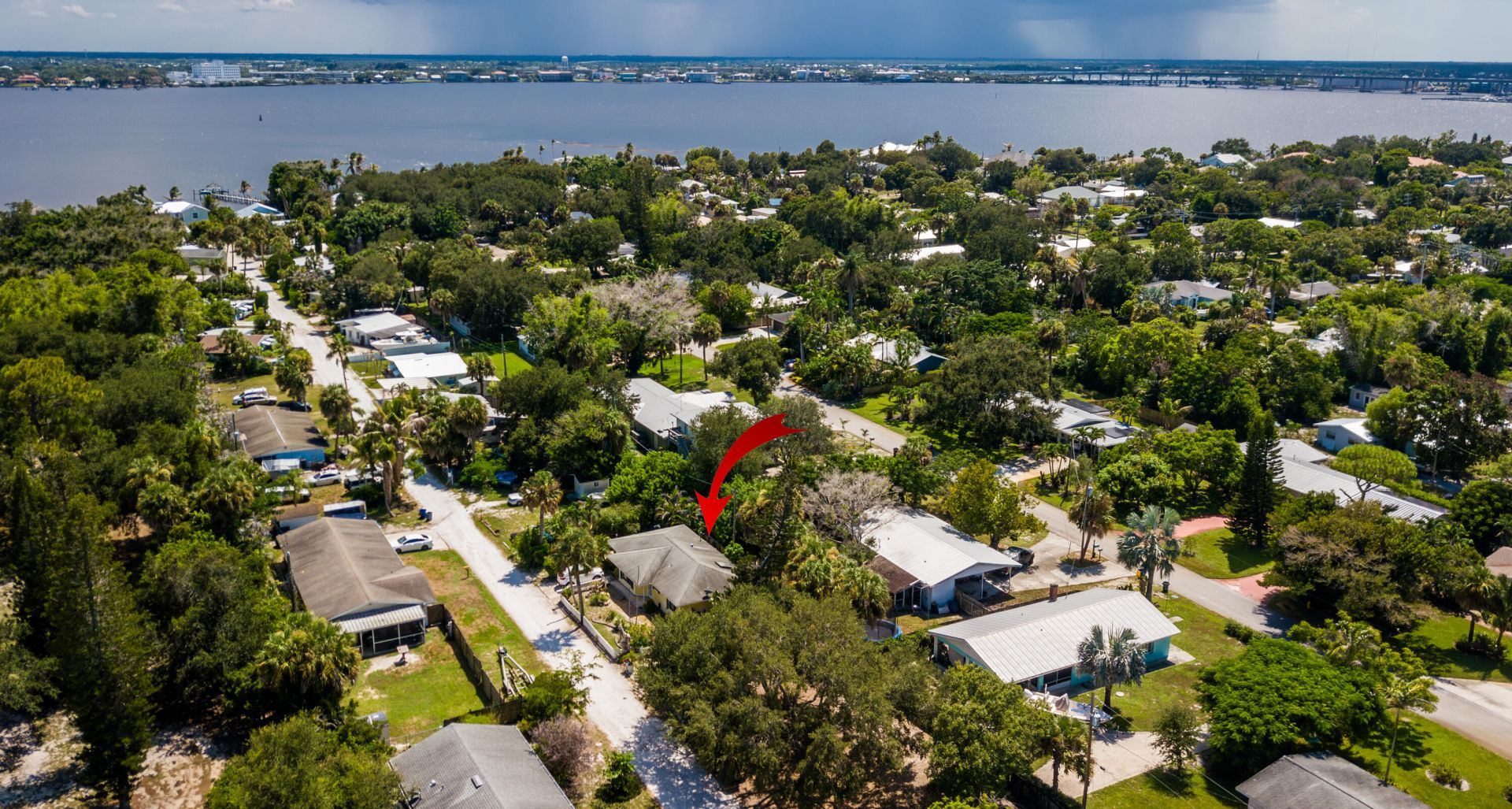 1076 NE Banyan Tree Drive, Jensen Beach, FL 34957 Photo
