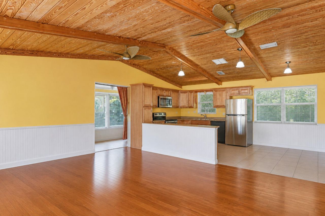 1076 NE Banyan Tree Drive, Jensen Beach, FL 34957 Photo
