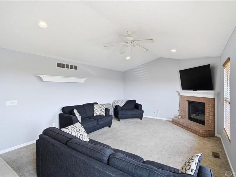 578 Rachel Drive, Hamilton, OH 45013 Photo 13