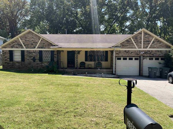 5383 PATRICK HENRY DR, Memphis, TN 38134
