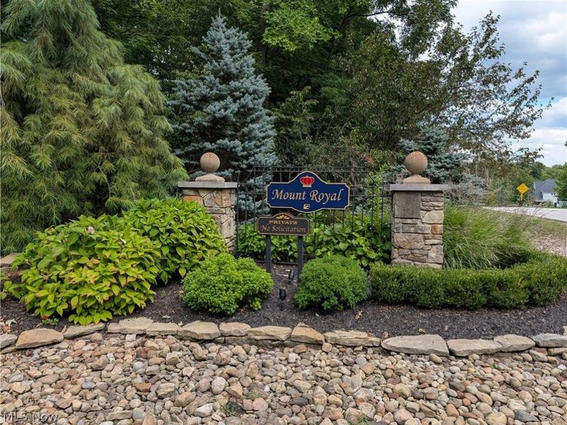 10665 Mount Royal Drive, Concord Township, OH 44077 Photo 3