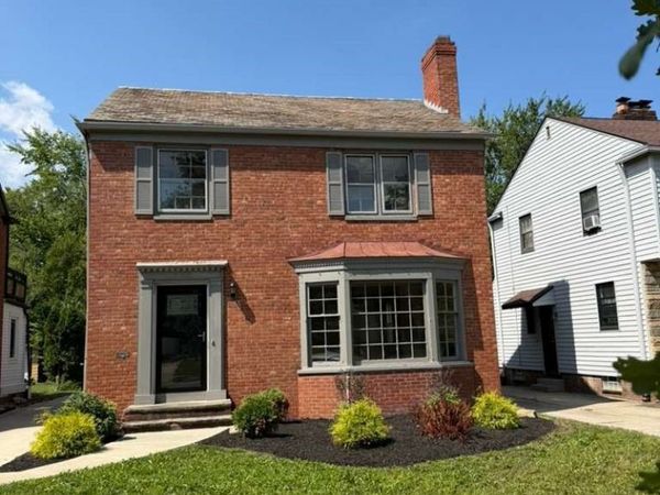 3698 Strandhill Road , Shaker Heights, OH 44122