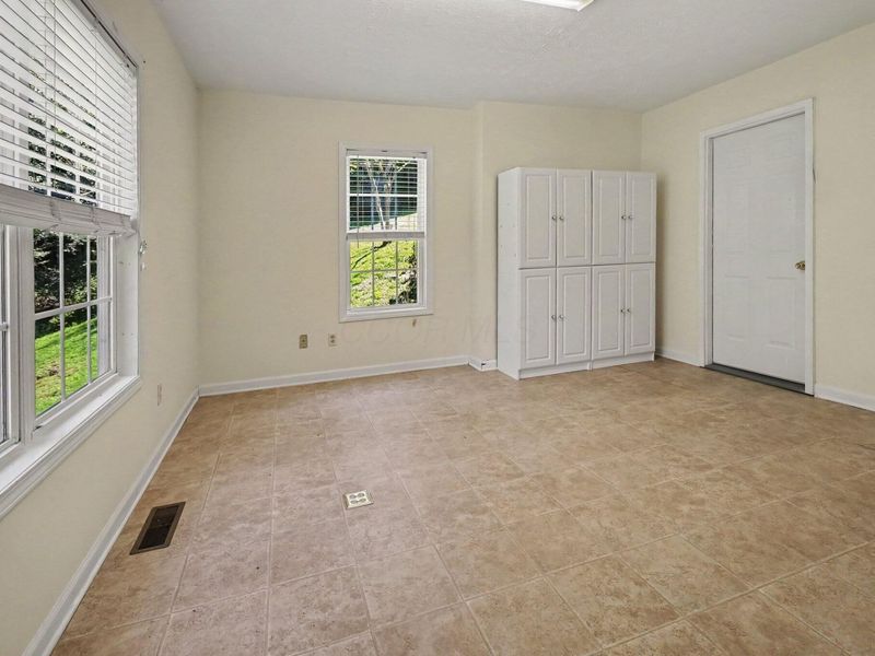 433 Kelly Way, Bellefontaine, OH 43311 Photo 7