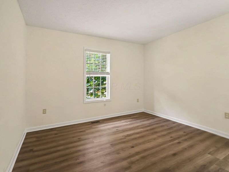 433 Kelly Way, Bellefontaine, OH 43311 Photo 9