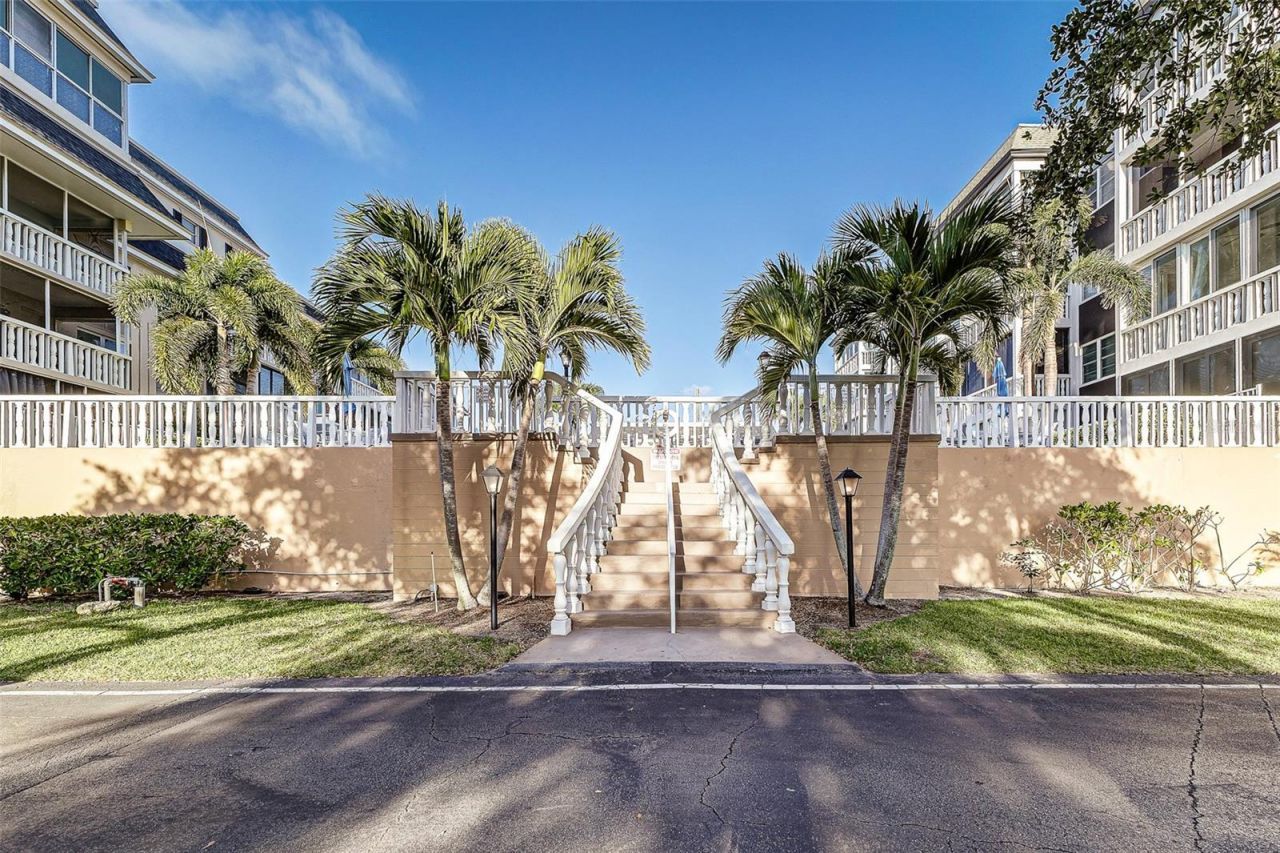 131 Bluff View Drive, Unit 104, Belleair Bluffs, FL 33770 Photo
