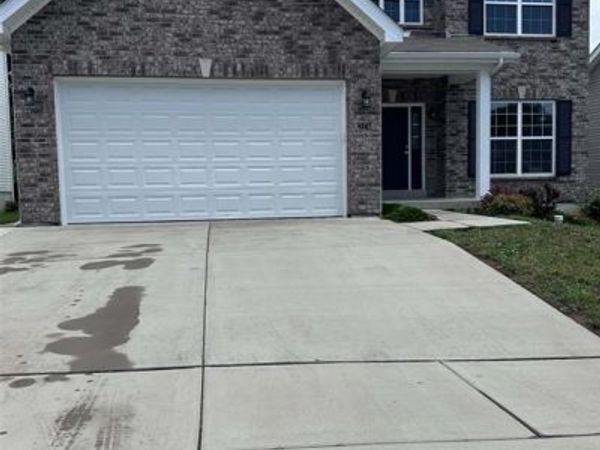 4283 Lions Chase Drive , St Louis, MO 63125