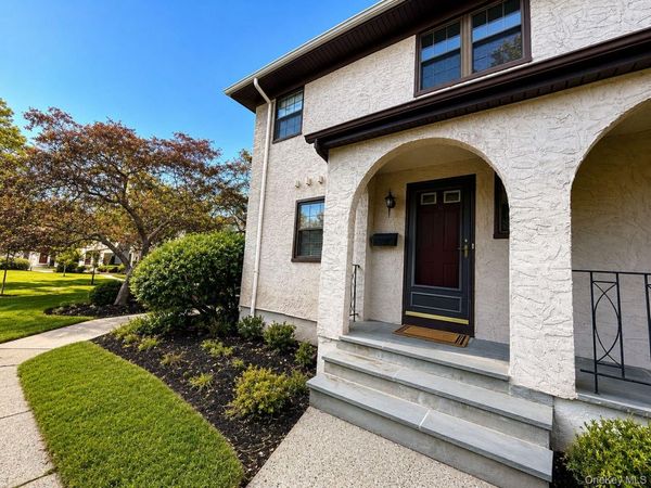 38 Somerset Drive, Suffern, NY 10901