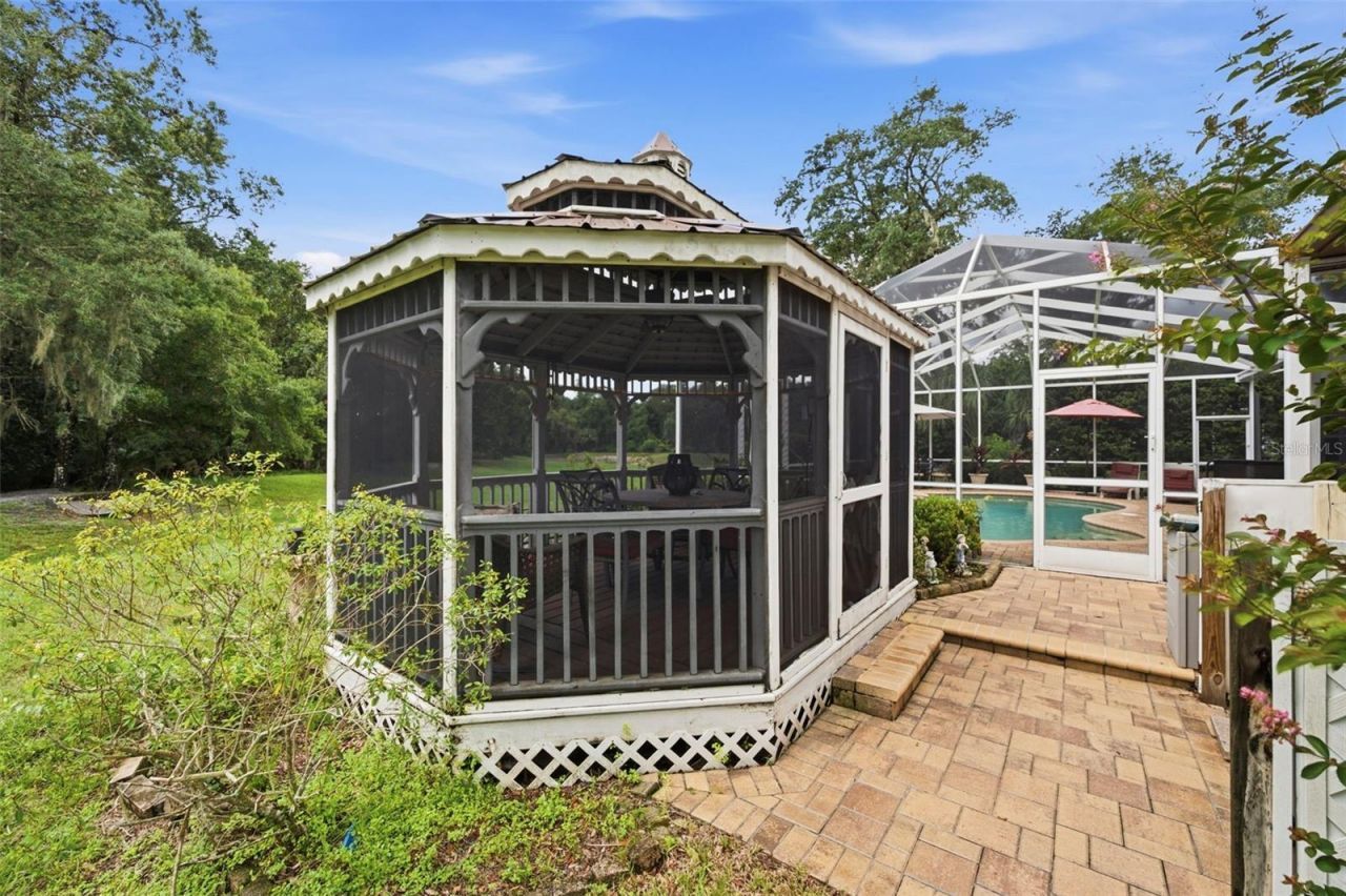 10531 Miracle Lane, New Port Richey, FL 34654 Photo