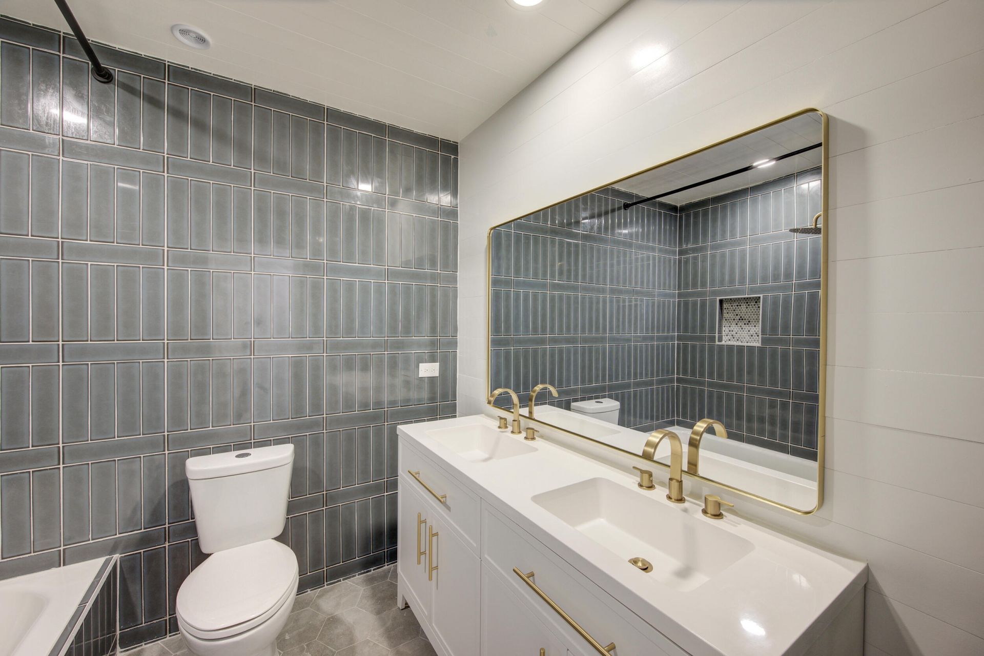 1232 Silverleaf Circle Photo 28