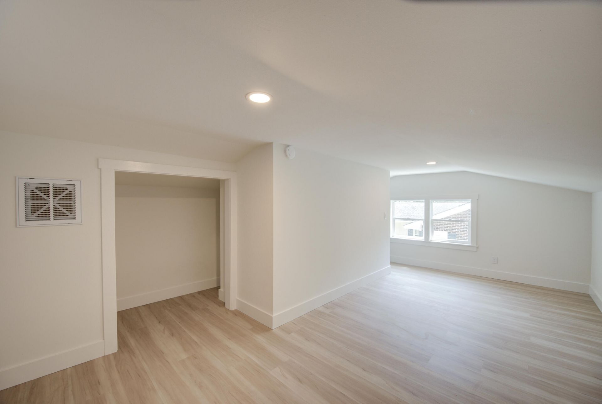 1232 Silverleaf Circle Photo 32