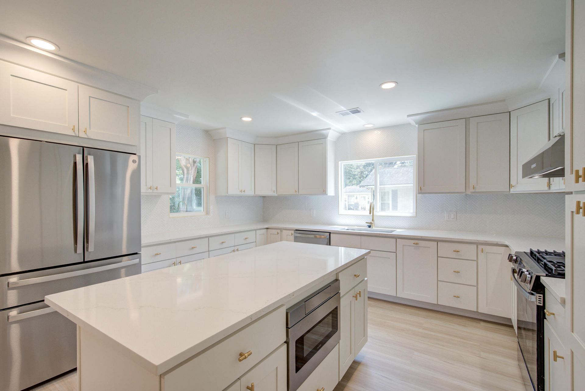 1232 Silverleaf Circle Photo 7
