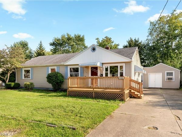 3045 Bayer Circle, Massillon, OH 44646