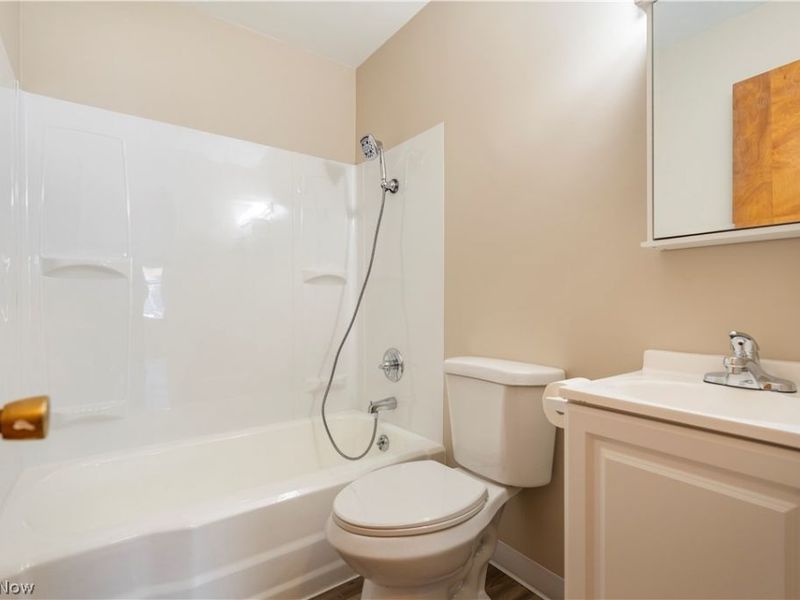 3045 Bayer Circle, Massillon, OH 44646 Photo 8