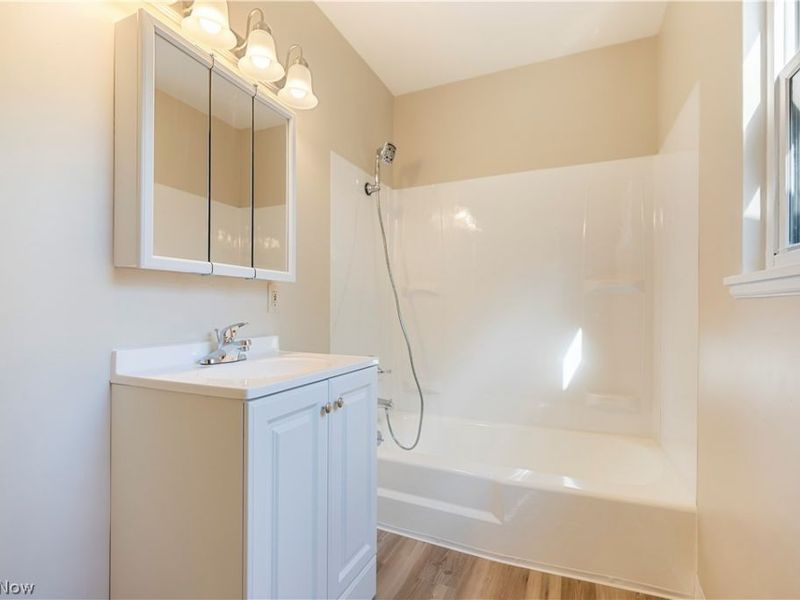 3045 Bayer Circle, Massillon, OH 44646 Photo 9