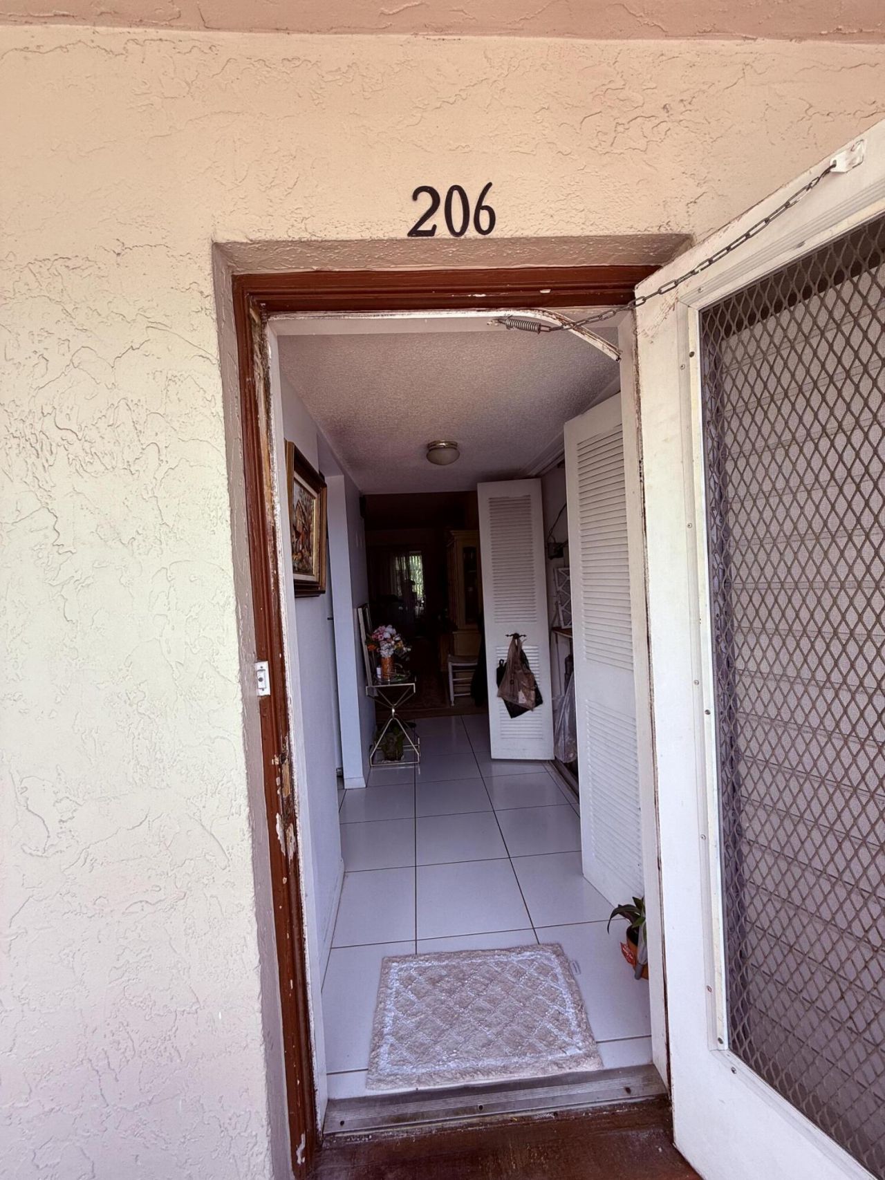 31 Abbey Lane, Unit 206, Delray Beach, FL 33446 Photo