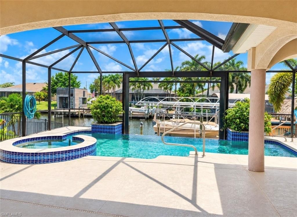 4031 SW 2nd Ave, Cape Coral, FL 33914 Photo