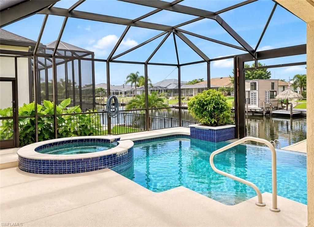 4031 SW 2nd Ave, Cape Coral, FL 33914 Photo