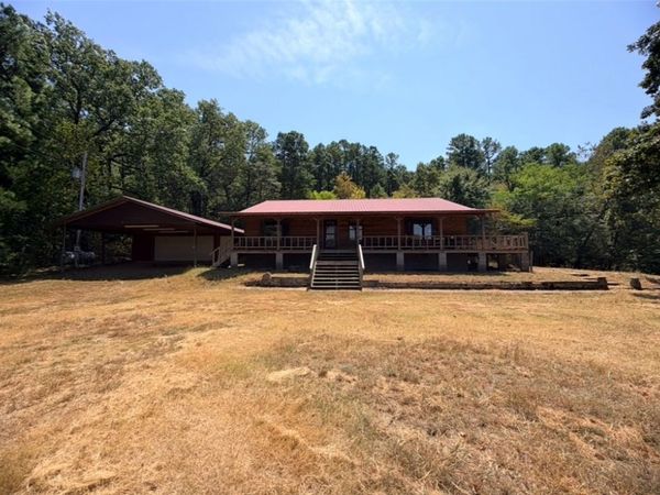53876 214th Avenue , Hodgen, OK 74939