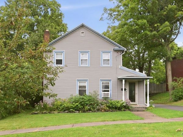 39 Nelson Street , Cazenovia, NY 13035